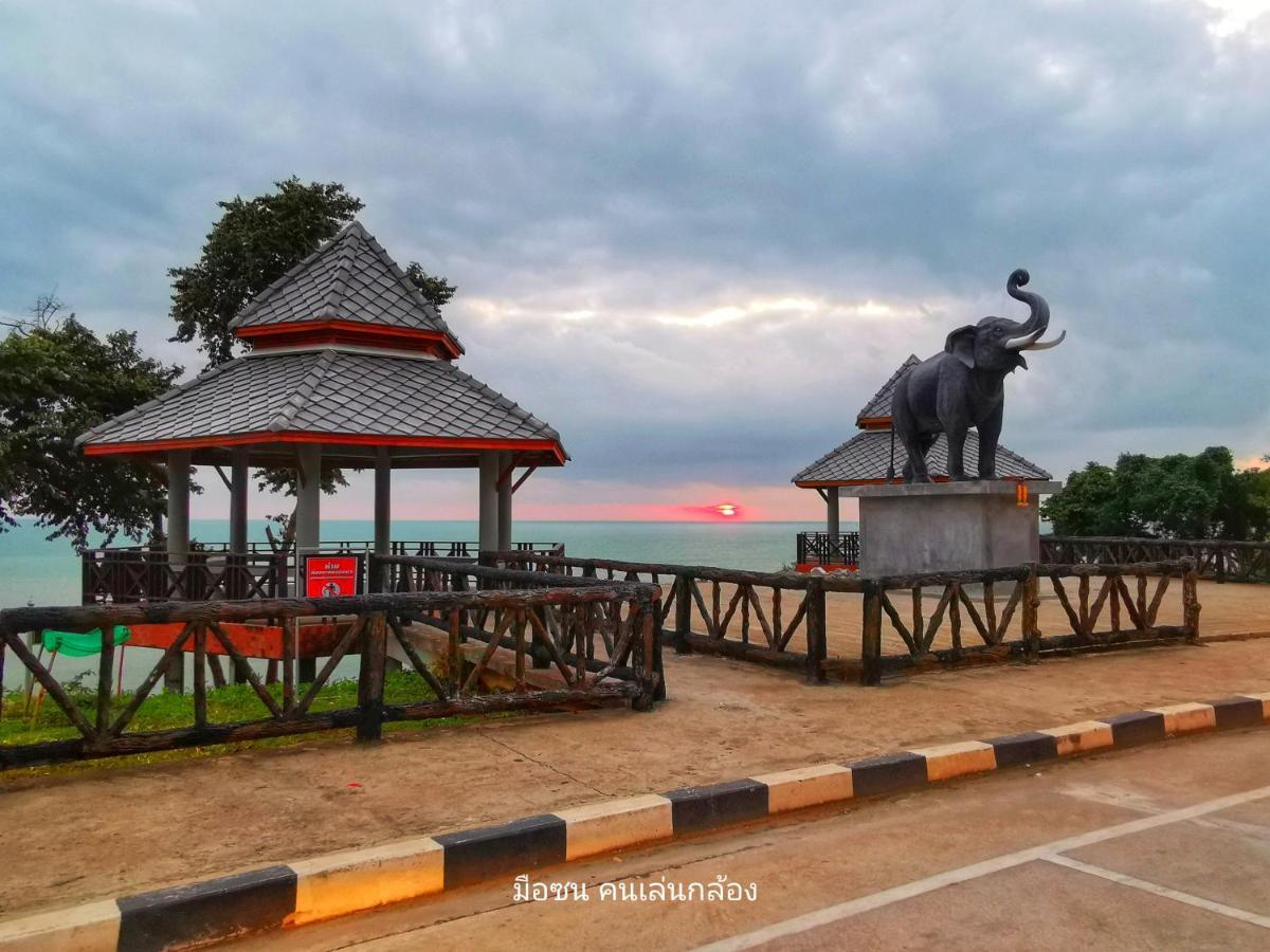 Happy Resort ขนอม ภายนอก รูปภาพ